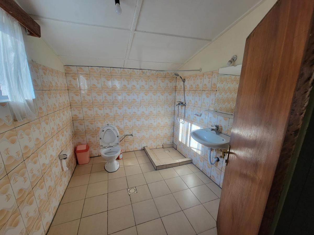 Maddy'S Kitchen And Accomodation Gisenyi Buitenkant foto