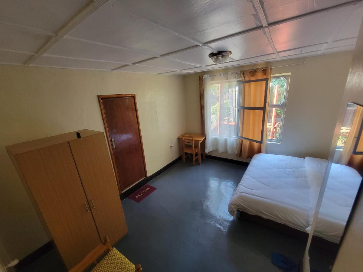 Maddy'S Kitchen And Accomodation Gisenyi Buitenkant foto